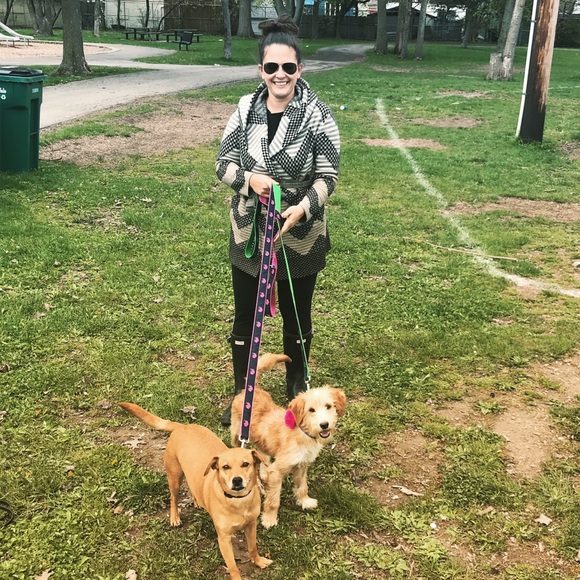 Meet your Posher, Erin - Picture 1 of 2